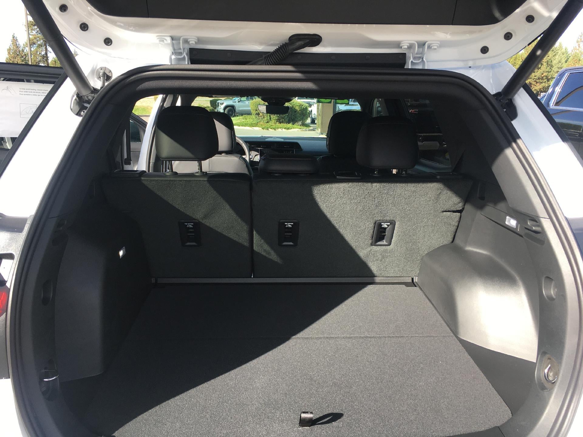 2026 GMC Terrain AWD 4dr AT4