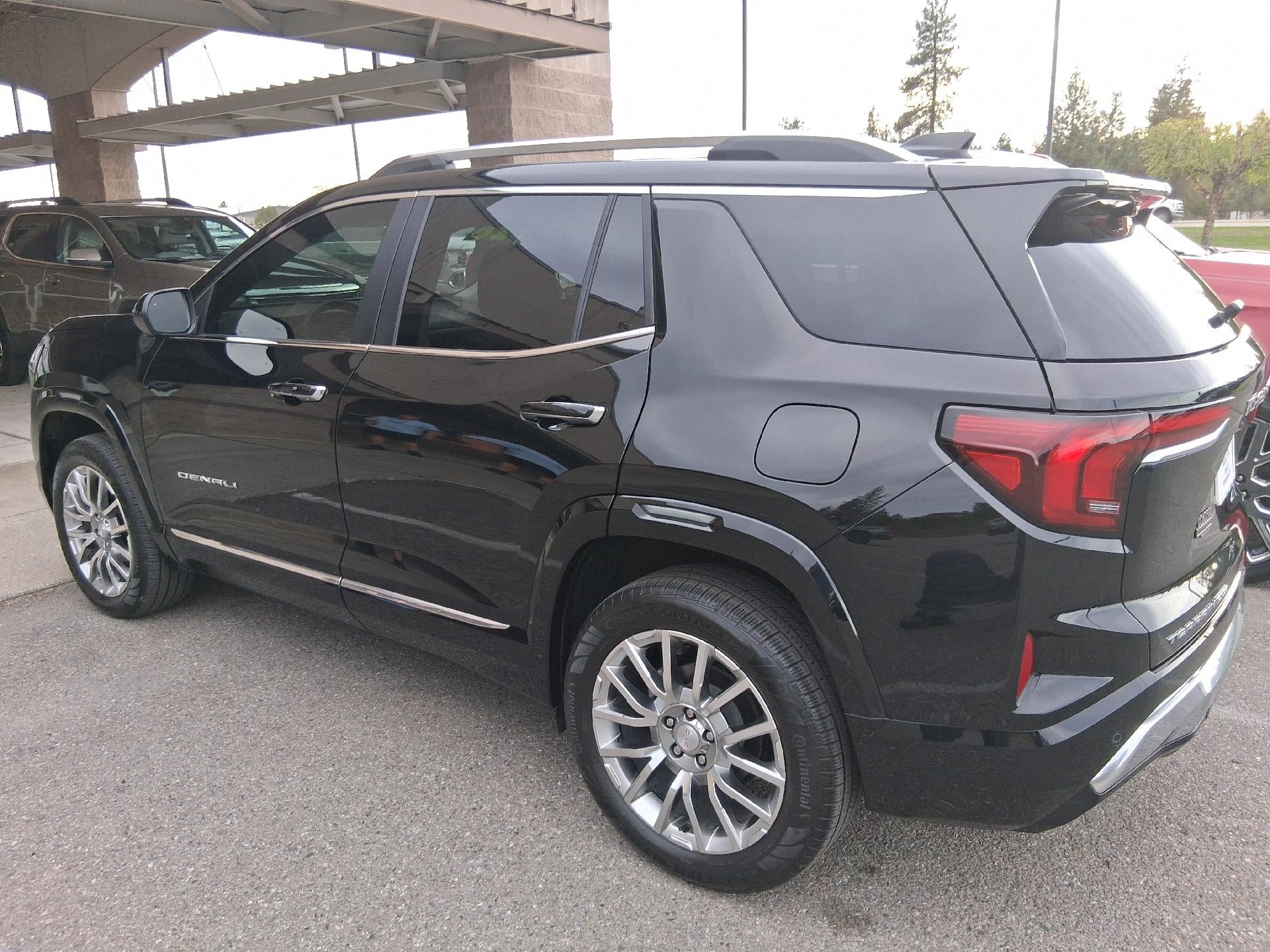 2026 GMC Terrain Memory Power Lumbar Heated and Cooled Seat, Technology Package, Panoramic Sunroof