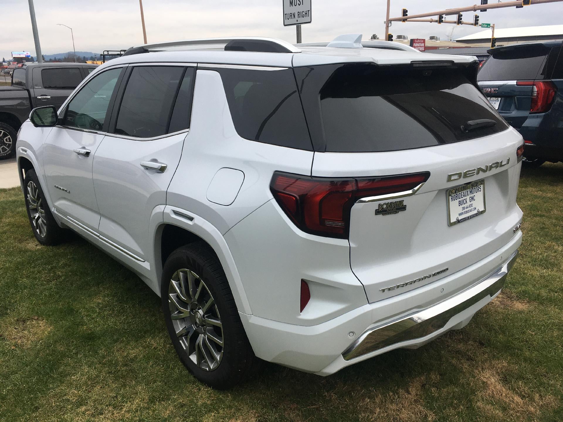 2026 GMC Terrain AWD 4dr Denali