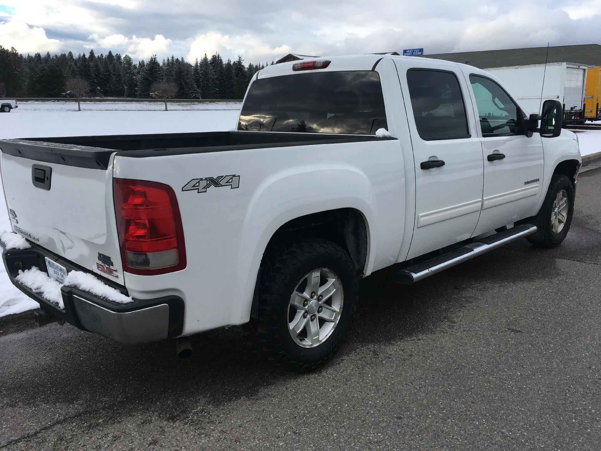 2011 GMC Sierra 1500 Power Seat, Cruise Control, HD Trailering Equipment