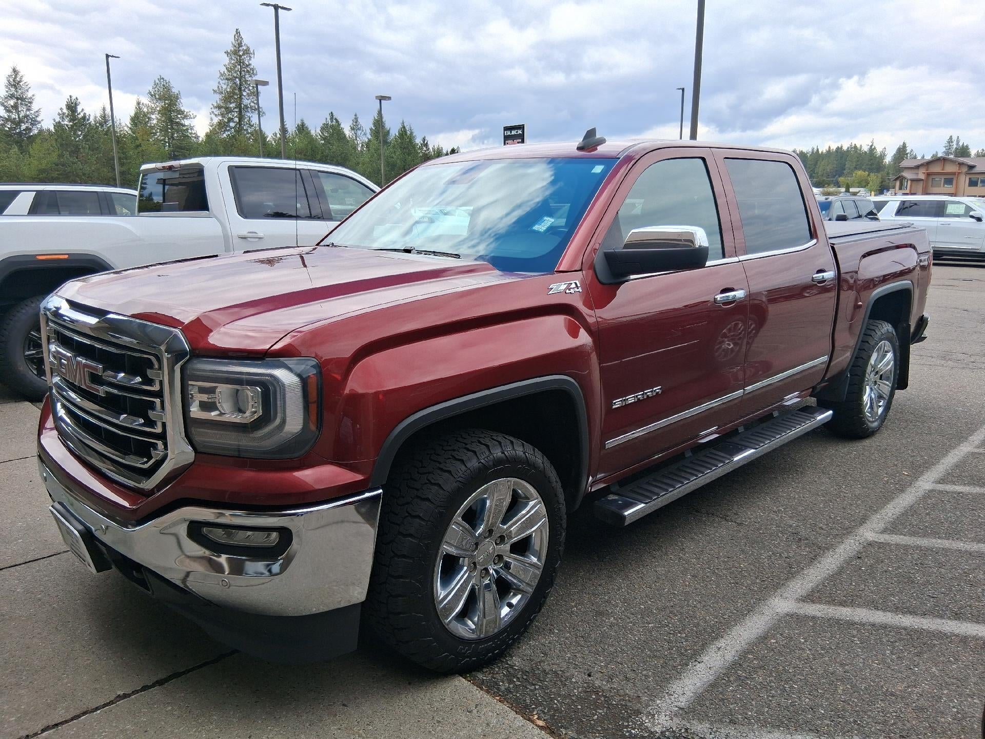 2016 GMC Sierra 1500 Memory Leather Heated and Cooled Seat, Power Sunroof, Navigation