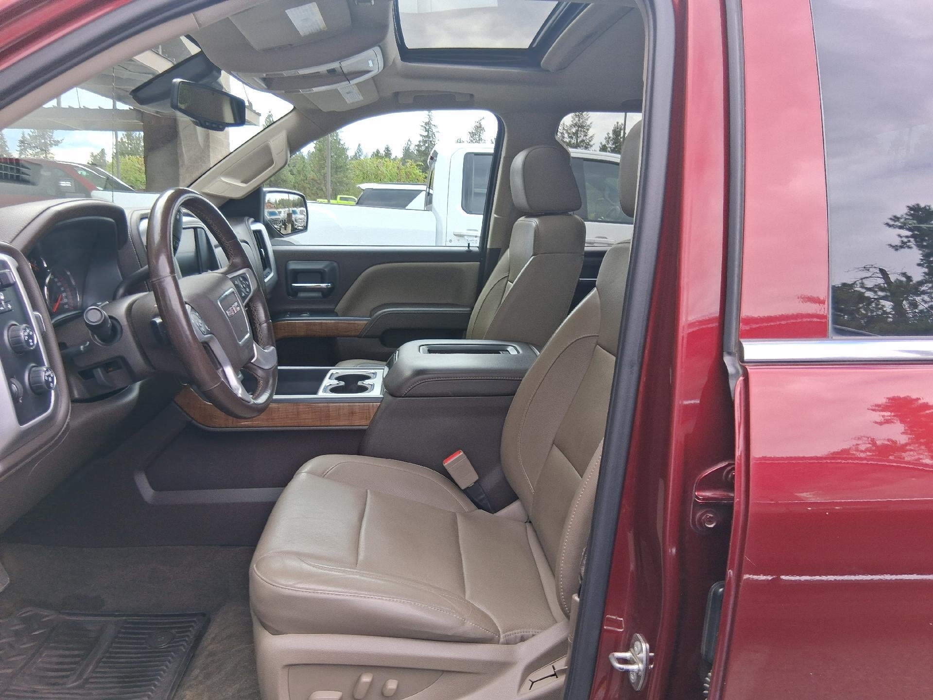 2016 GMC Sierra 1500 Memory Leather Heated and Cooled Seat, Power Sunroof, Navigation