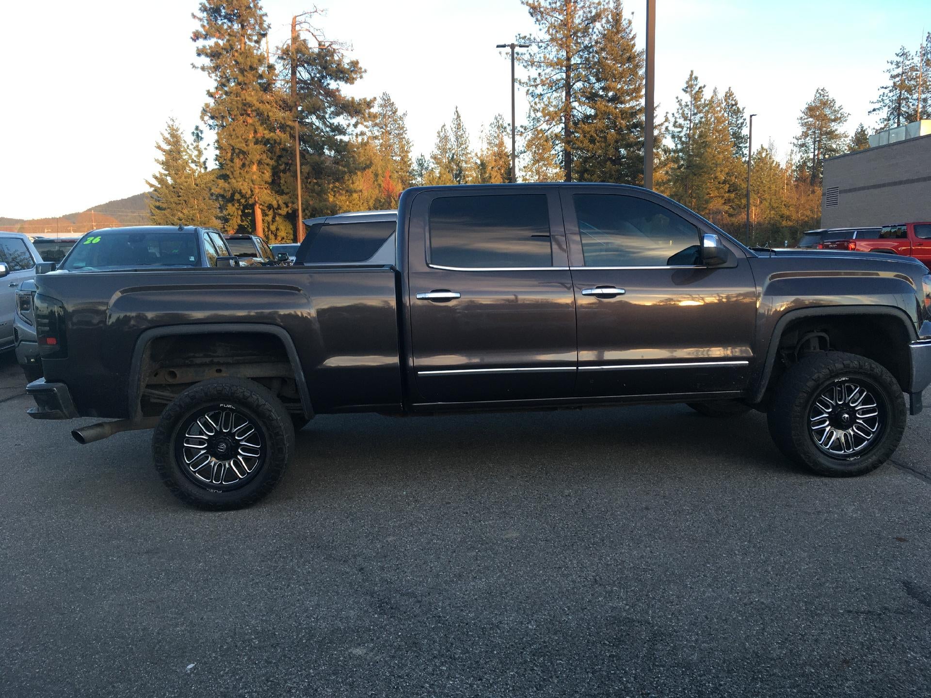 2014 GMC Sierra 1500 Heated and Cooled Seats, Max Trailering Package, Cruise Control