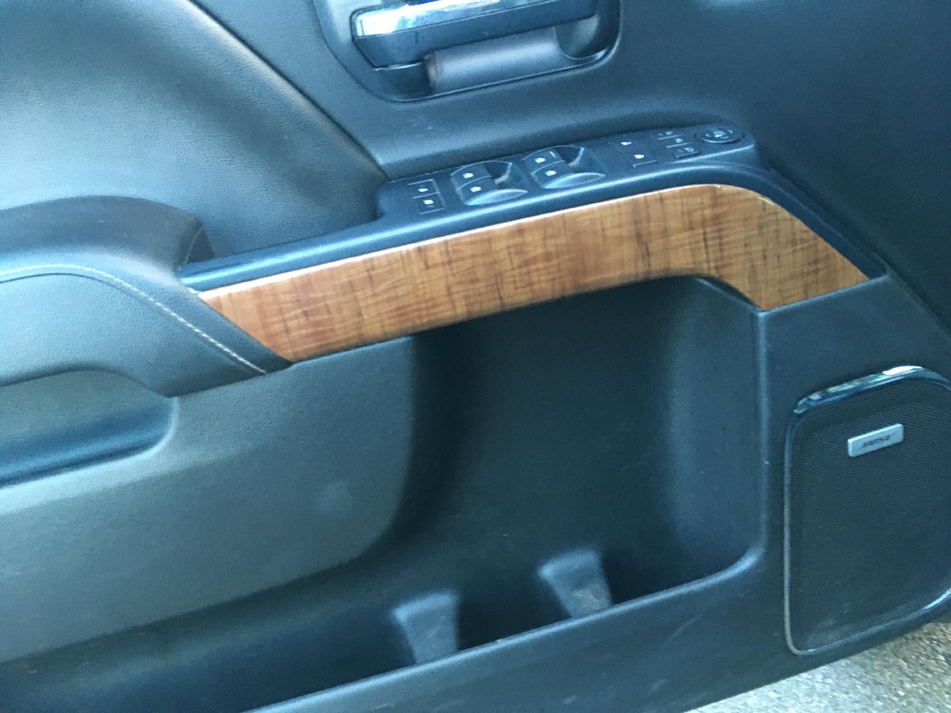 2014 GMC Sierra 1500 Heated and Cooled Seats, Max Trailering Package, Cruise Control