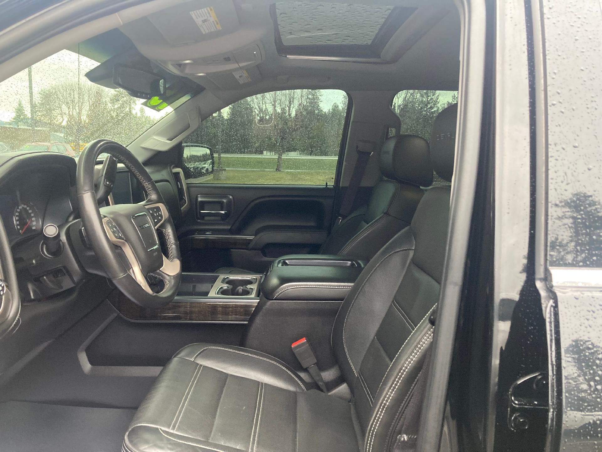 2015 GMC Sierra 1500 Power Sunroof, Heated and Cooled Seats, Trailering Package