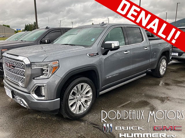 2020 GMC Sierra 4WD Crew Cab Short Box Denali's photo