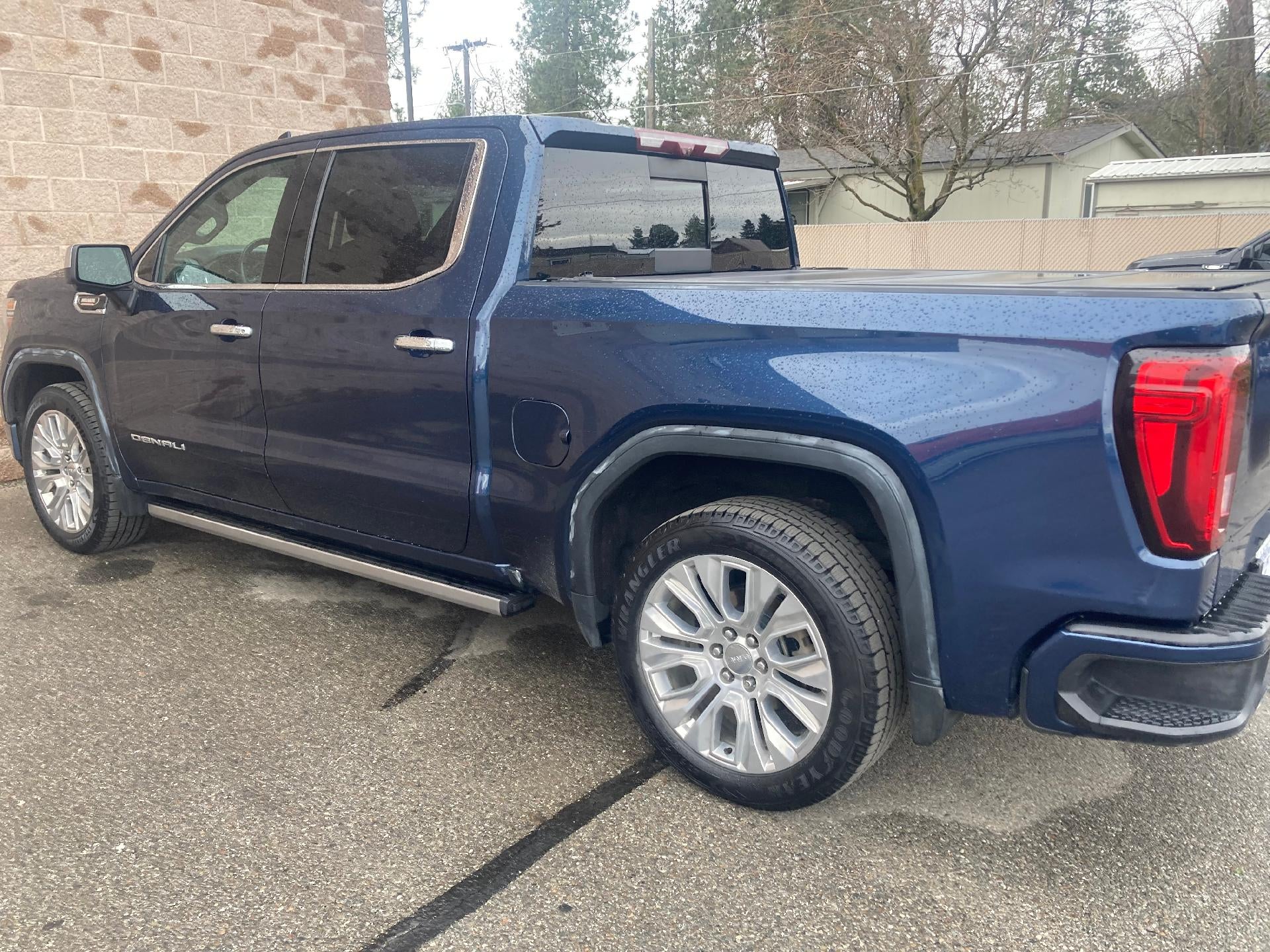 2020 GMC Sierra 1500 Leather Power Lumbar Seat, Technology Package, Power Sunroof, Navigation