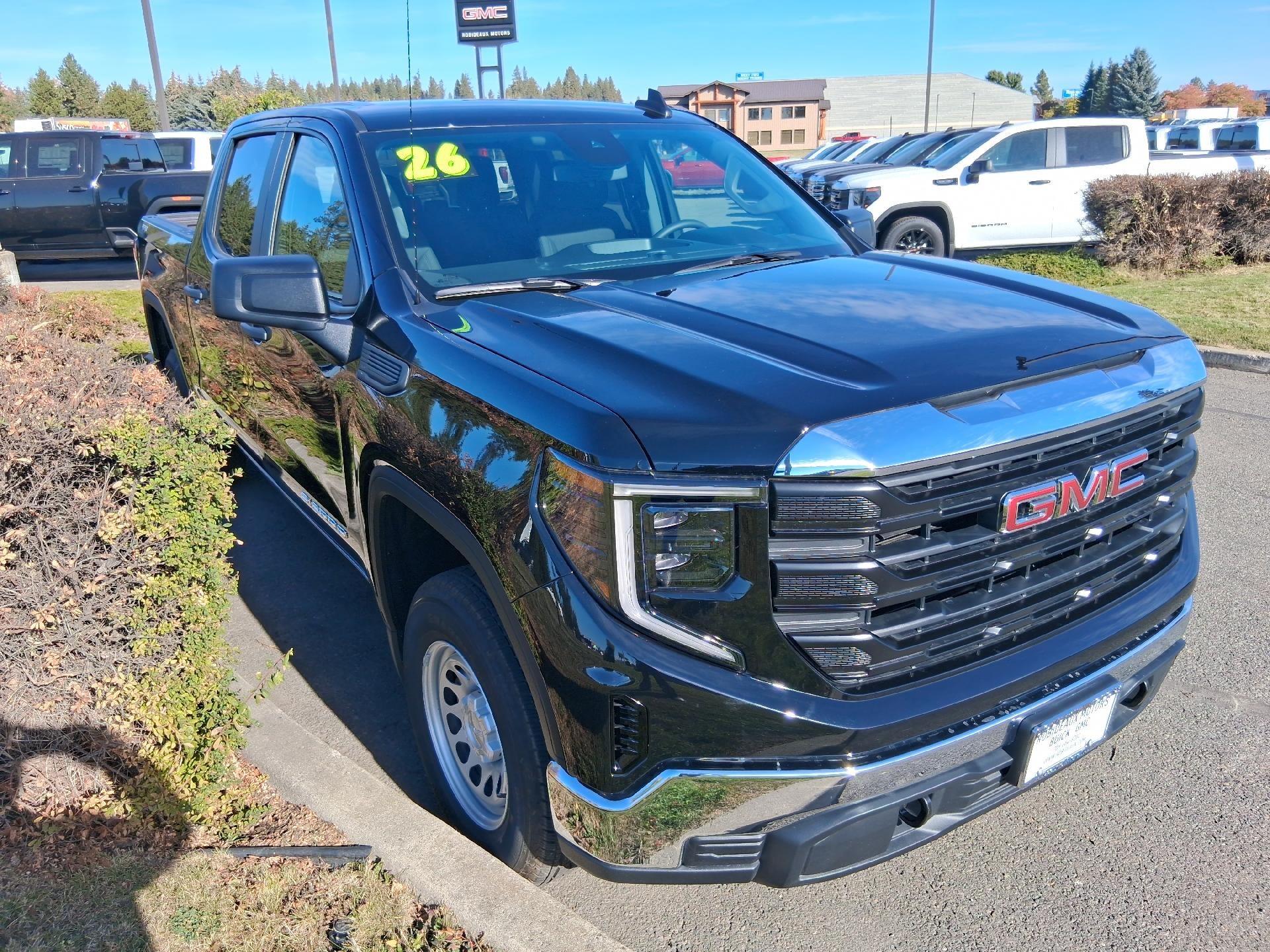 2026 GMC Sierra 1500 Crew Cab Short Box 4-Wheel Drive Pro