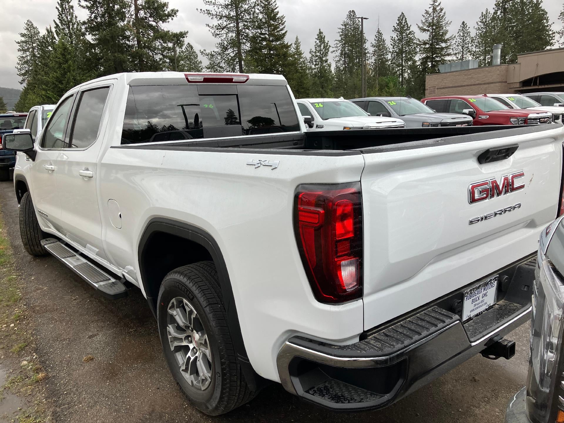 2026 GMC Sierra 1500 Crew Cab Standard Box 4-Wheel Drive SLE