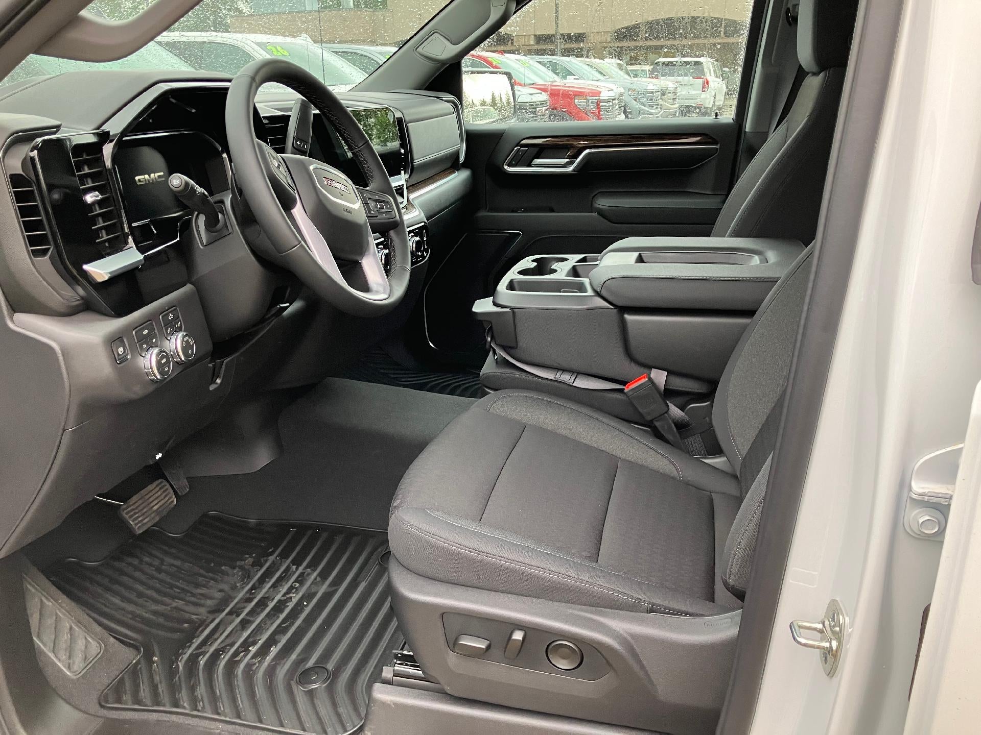 2026 GMC Sierra 1500 Crew Cab Standard Box 4-Wheel Drive SLE