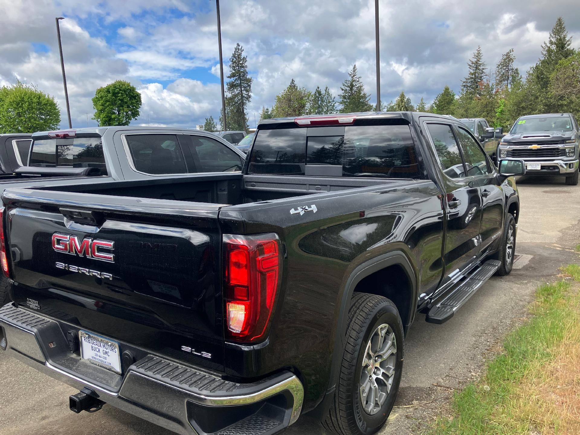 2026 GMC Sierra 1500 Crew Cab Standard Box 4-Wheel Drive SLE