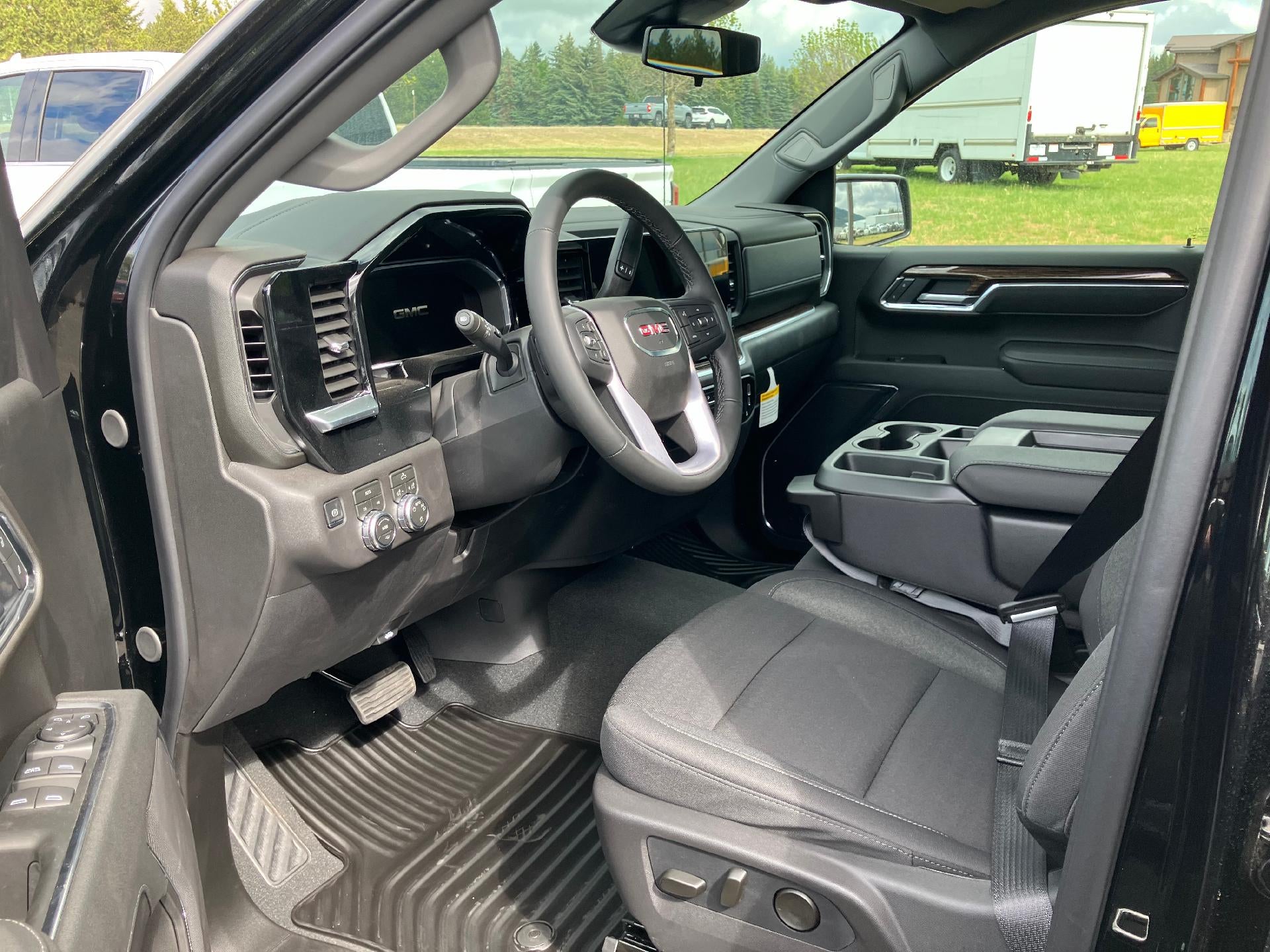 2026 GMC Sierra 1500 Crew Cab Standard Box 4-Wheel Drive SLE