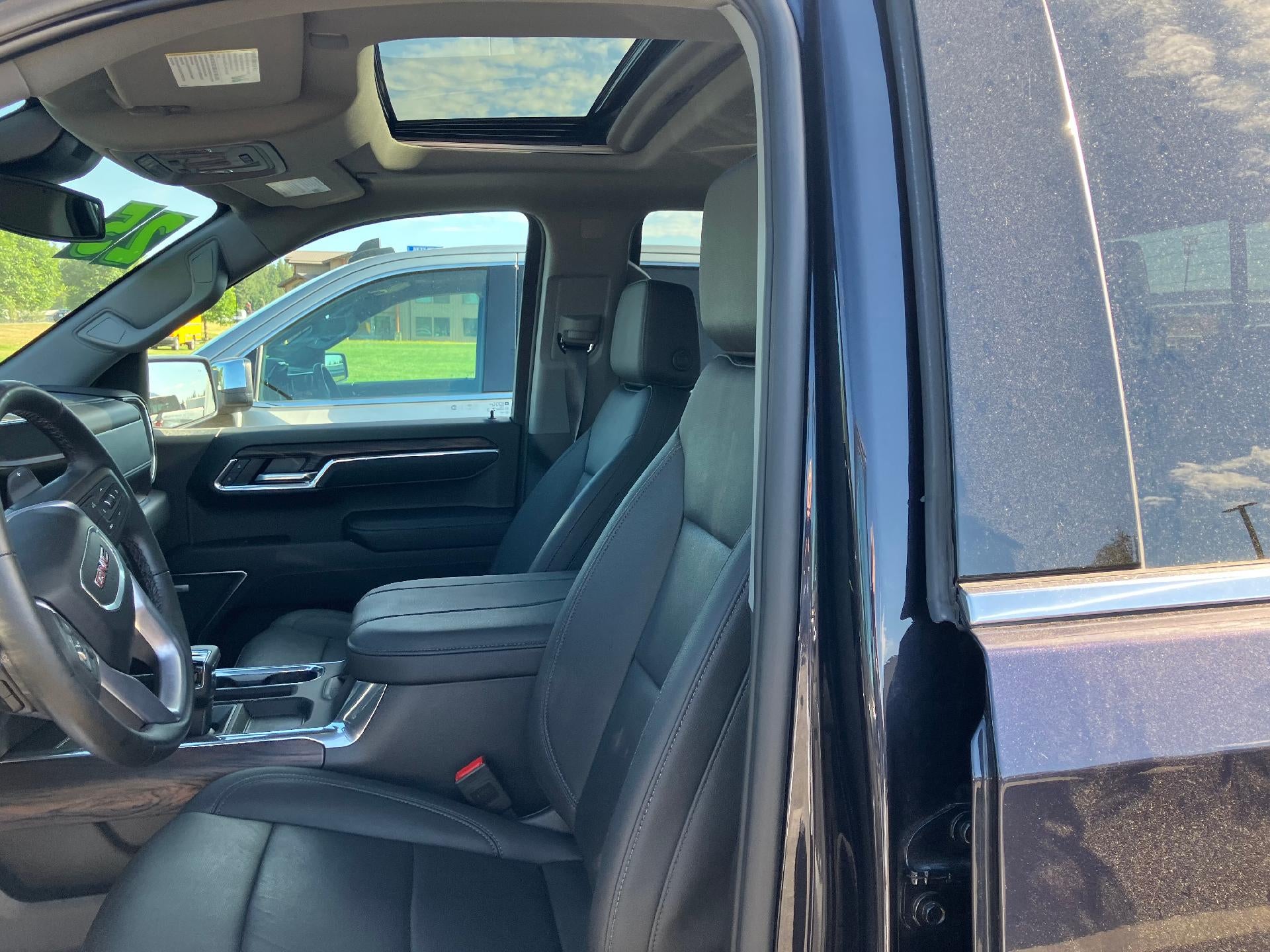 2025 GMC Sierra 1500 Power Memory Seat, Power Sunroof, Navigation, Adaptive Cruise Control