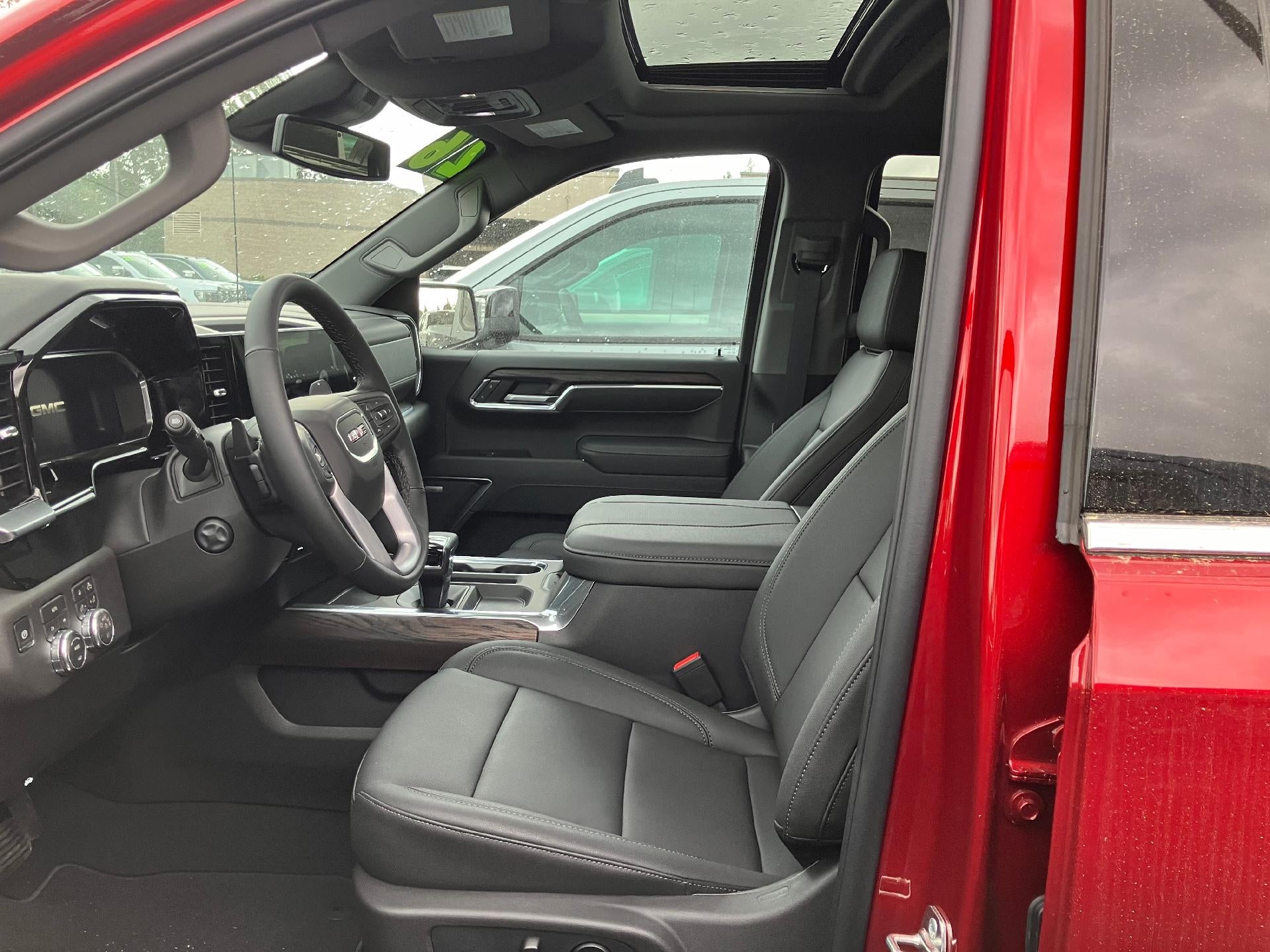 2026 GMC Sierra 1500 Crew Cab Short Box 4-Wheel Drive SLT