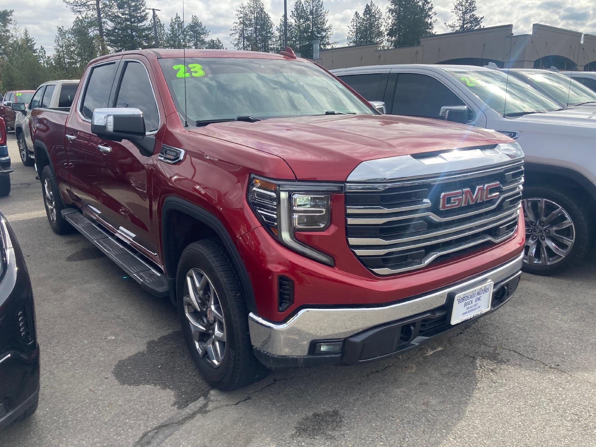 2023 GMC Sierra 1500 Power Memory Seat, Navigation, Power Sunroof, Adaptive Cruise Control