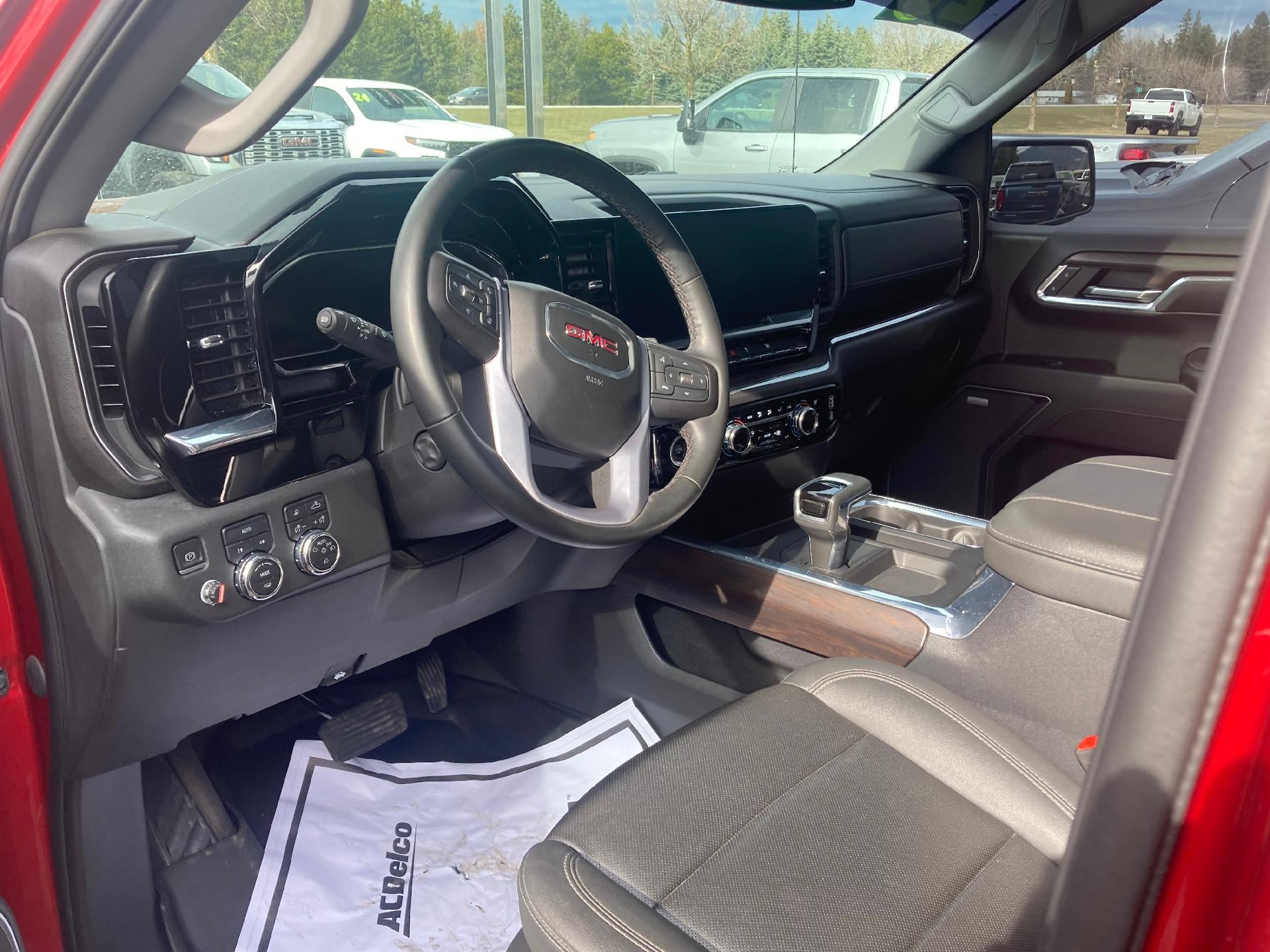 2023 GMC Sierra 1500 Power Memory Seat, Navigation, Power Sunroof, Adaptive Cruise Control
