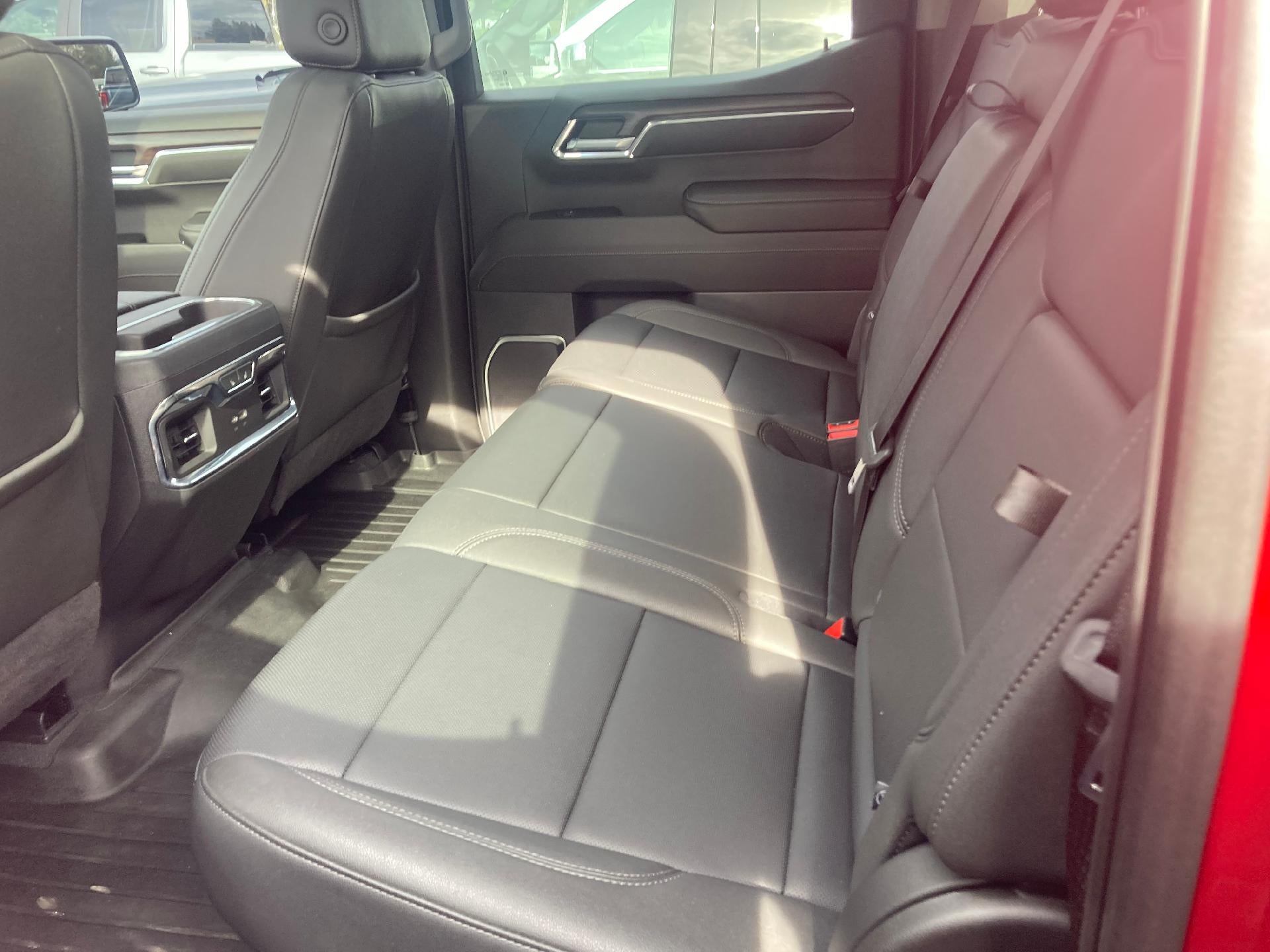 2023 GMC Sierra 1500 Power Memory Seat, Navigation, Power Sunroof, Adaptive Cruise Control