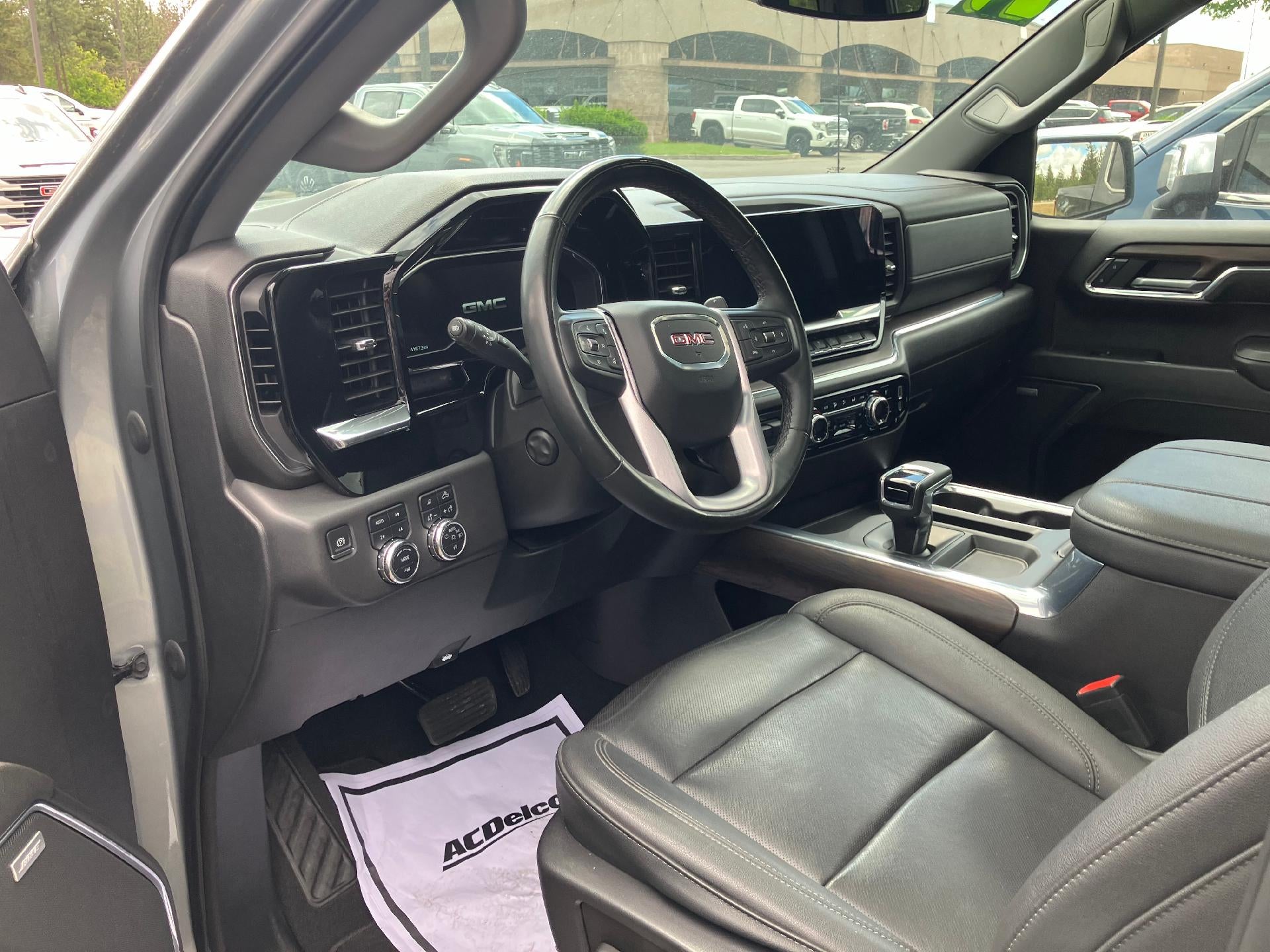 2024 GMC Sierra 1500 Power Memory Heated and Cooled Seat, Power Sunroof, Navigation,
