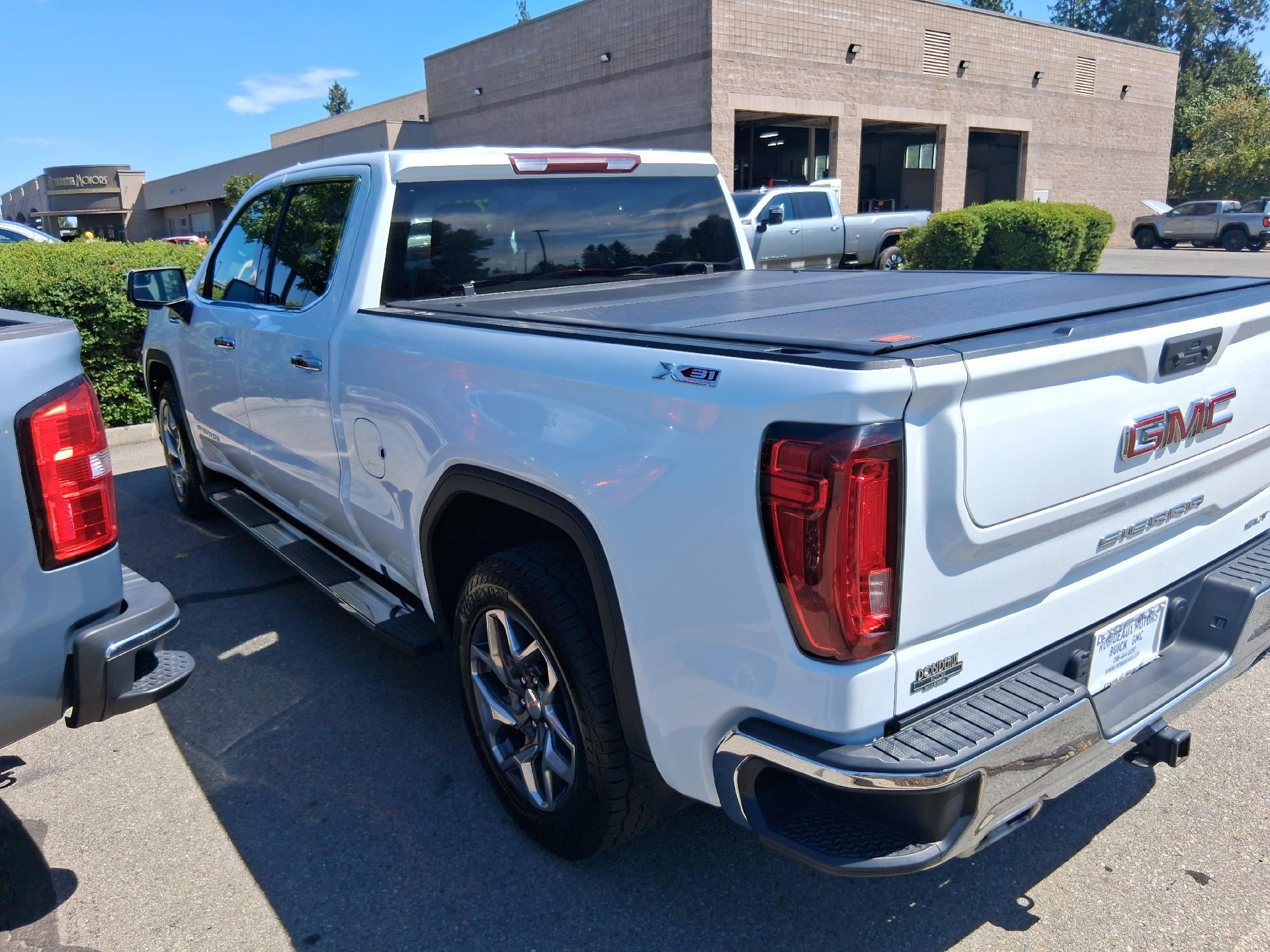 2022 GMC Sierra 1500 Navigation, Power Memory Heated and Cooled Seat, Keyless Entry