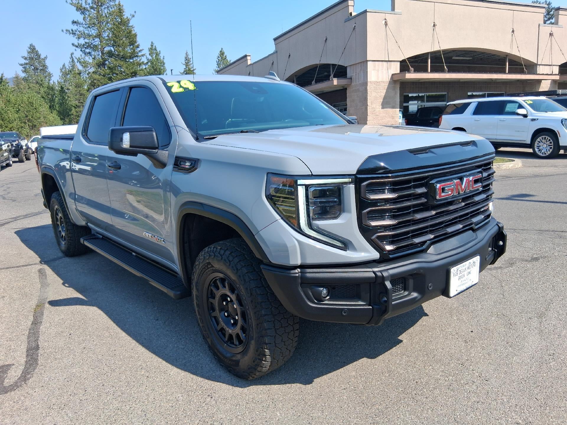 2024 GMC Sierra 1500 Memory Power Massage Lumbar Seat, Power Sunroof, Navigation