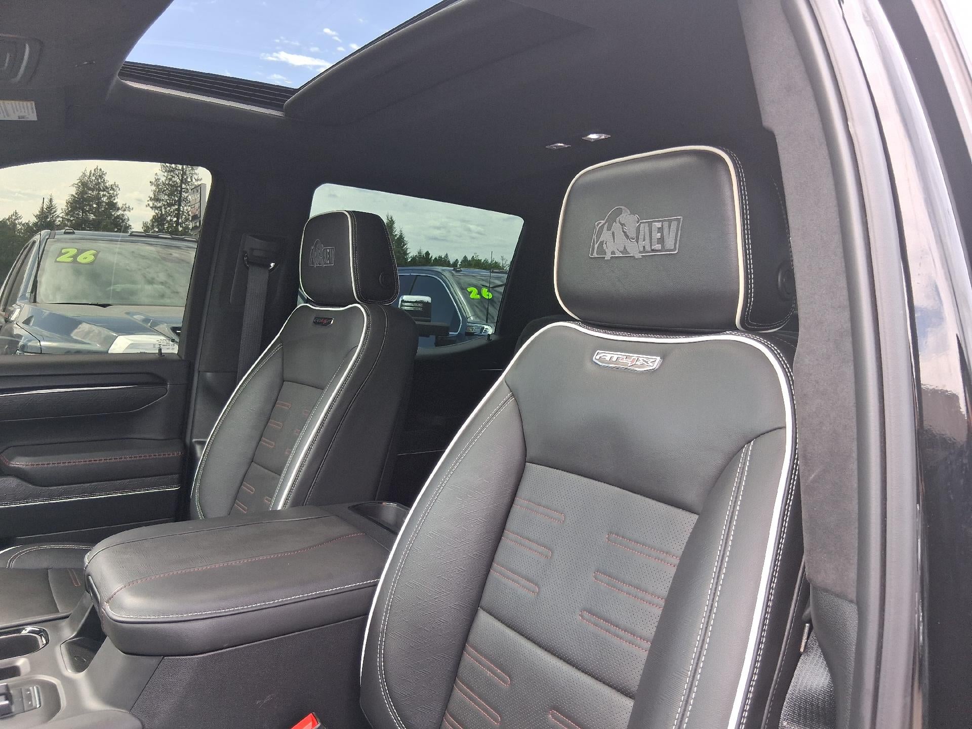 2024 GMC Sierra 1500 Memory Power Lumbar Massage Seat, Power Sunroof, Navigation