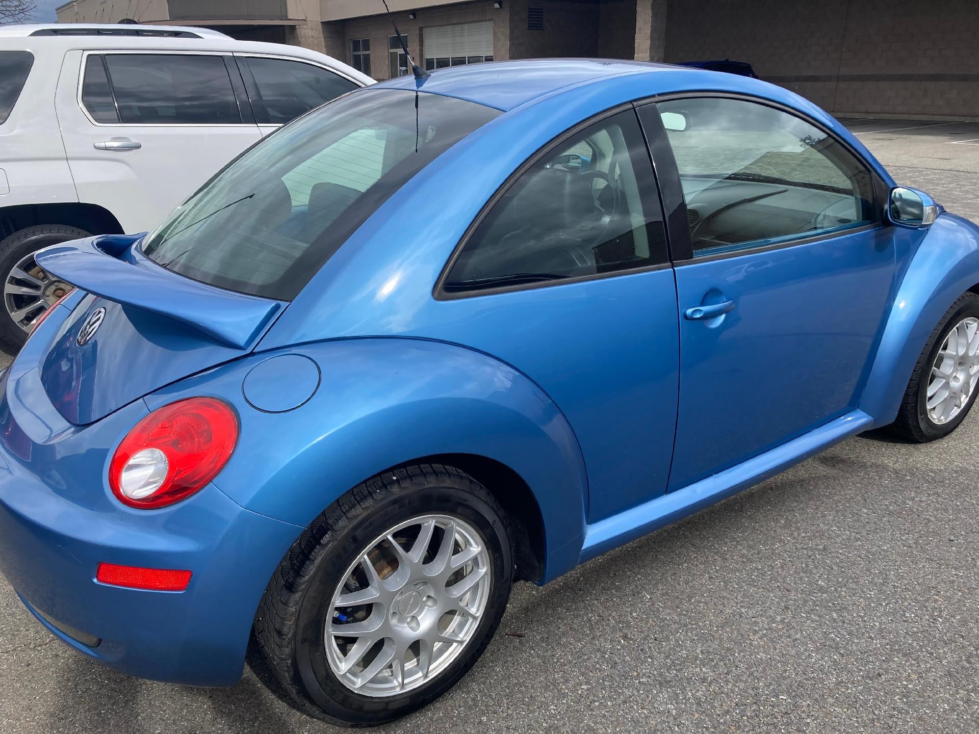 2010 Volkswagen New Beetle Coupe Base