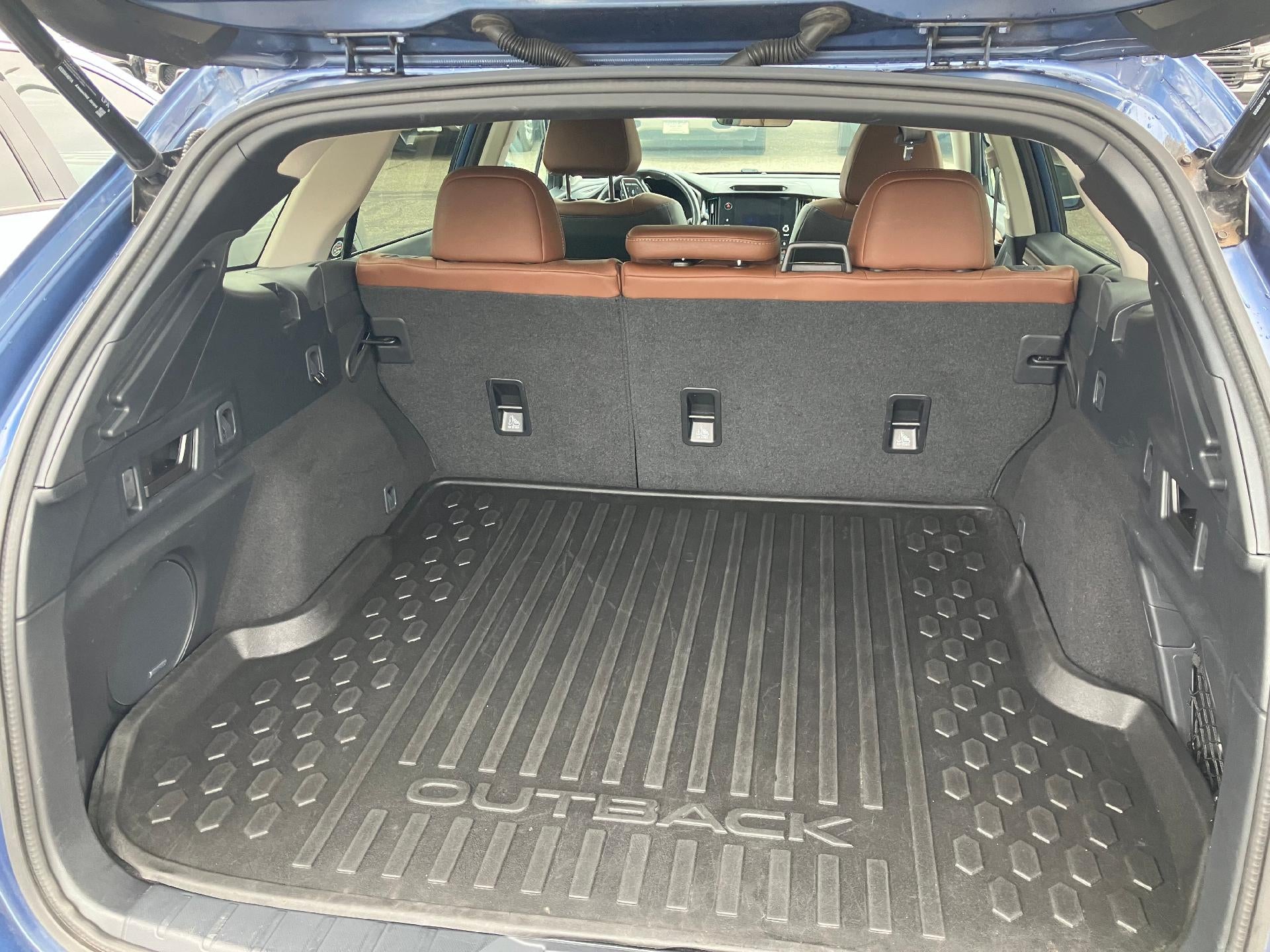 2020 Subaru Outback Memory Power Lumbar Heated and Cooled Seat, Cruise Control, Back Up Camera