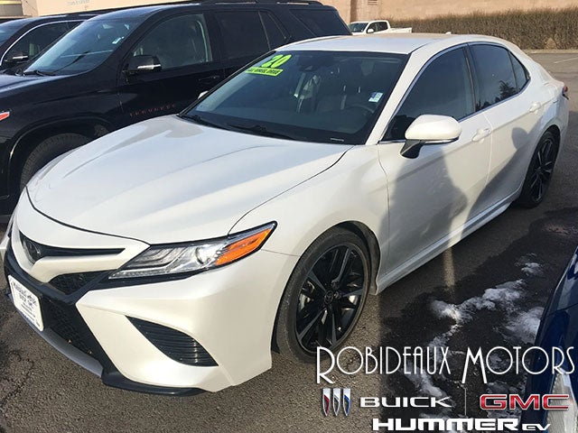 2020 Toyota Camry Power Lumbar Heated Seat, Keyless Entry, Back Up Camera