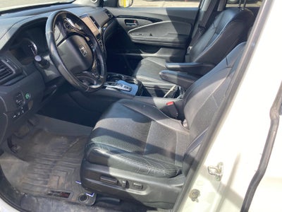2016 Honda Pilot Elite, Power Heated and Cooled Memory Seat, Navigation, Sunroof