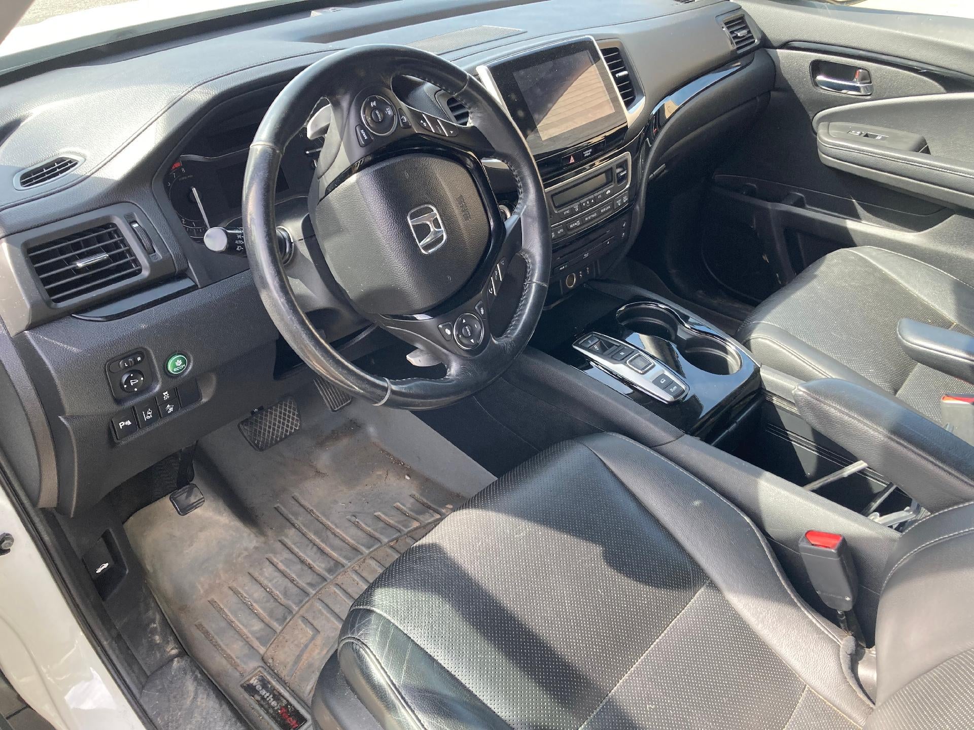 2016 Honda Pilot Elite, Power Heated and Cooled Memory Seat, Navigation, Sunroof