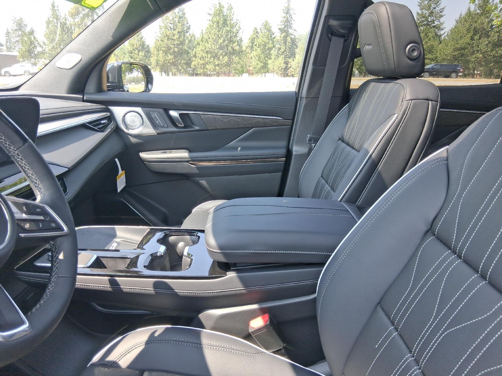 2026 Buick Enclave 4dr Avenir