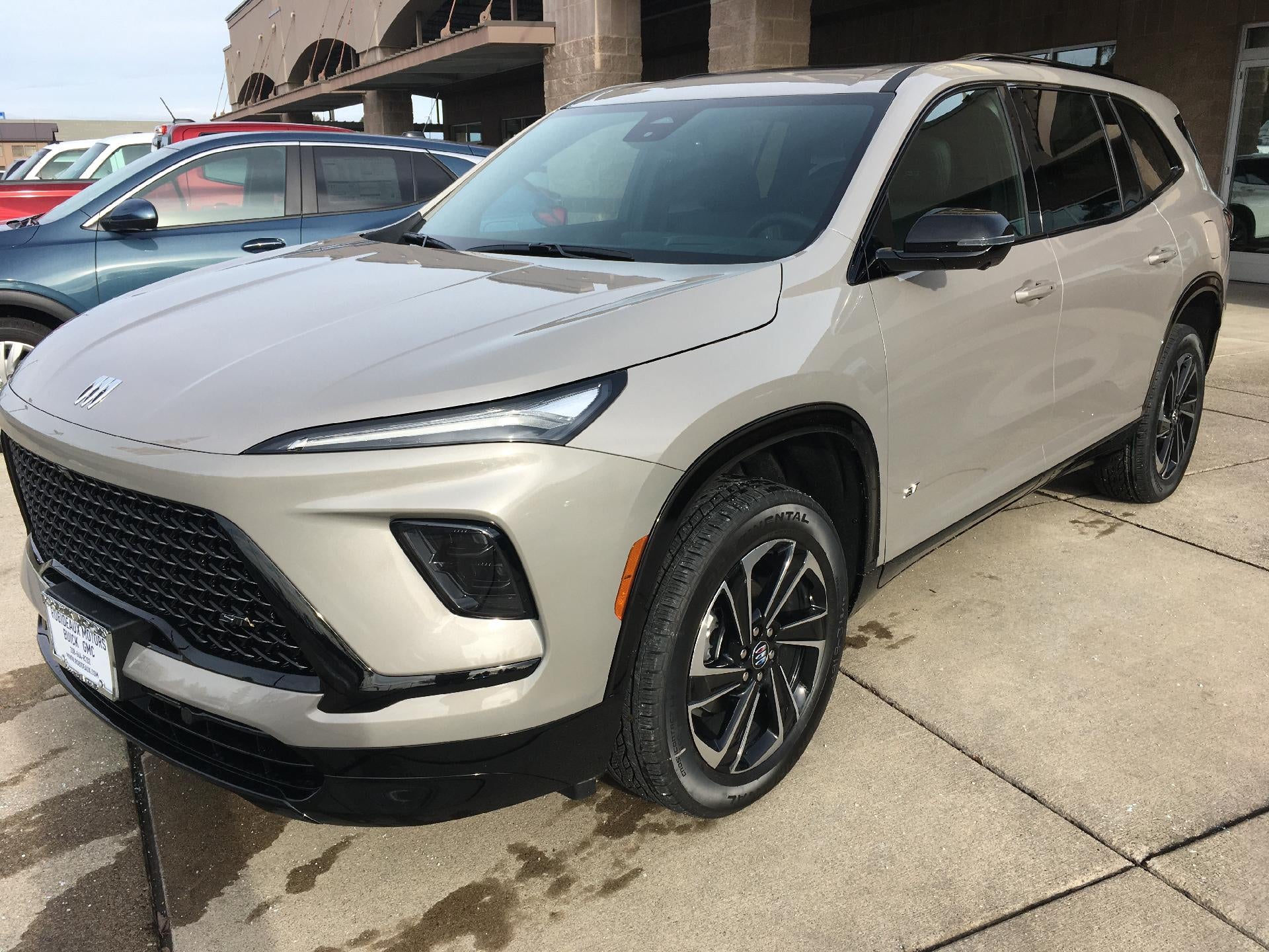 2026 Buick Enclave 4dr Sport Touring