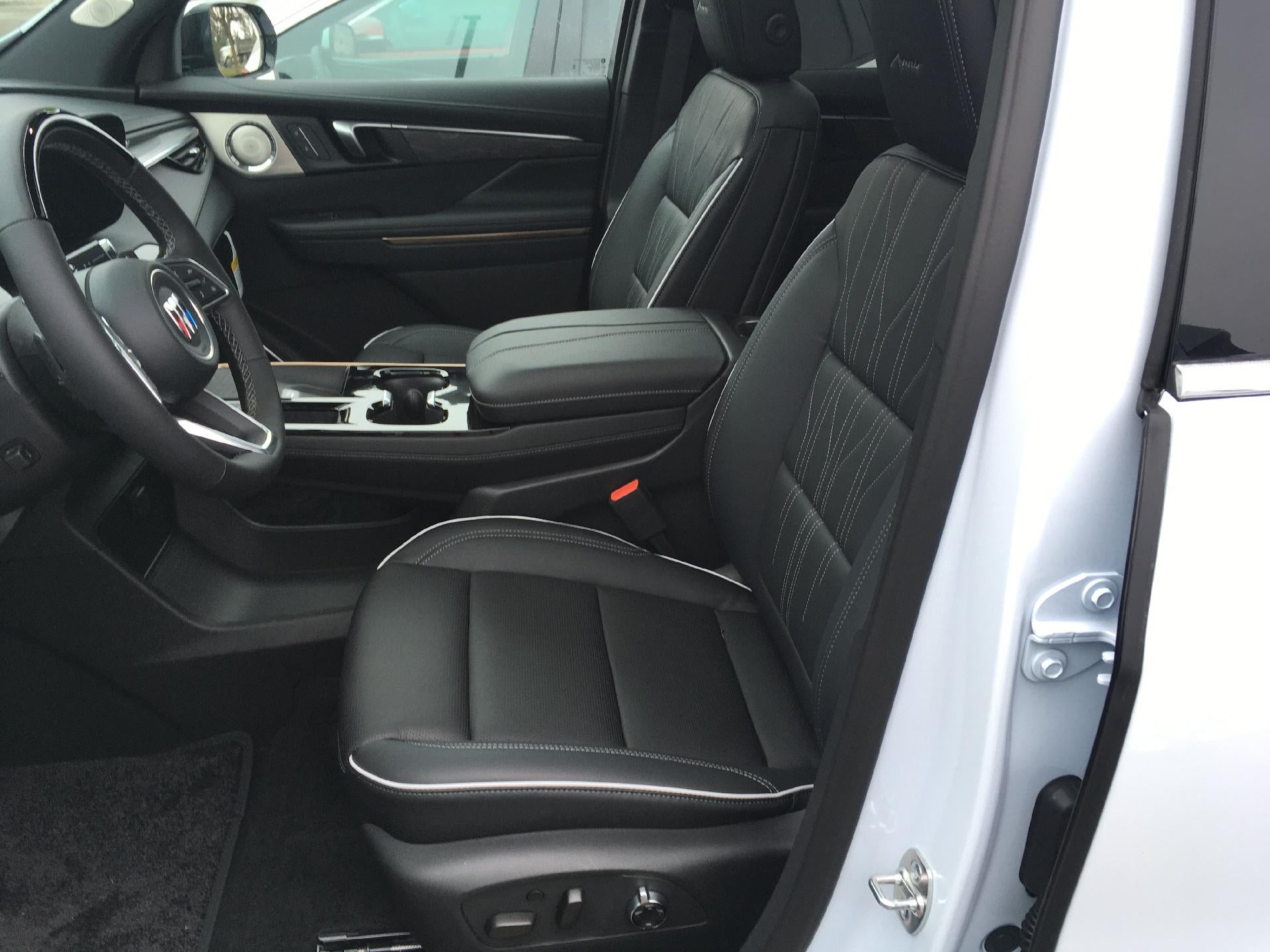 2026 Buick Enclave 4dr Avenir