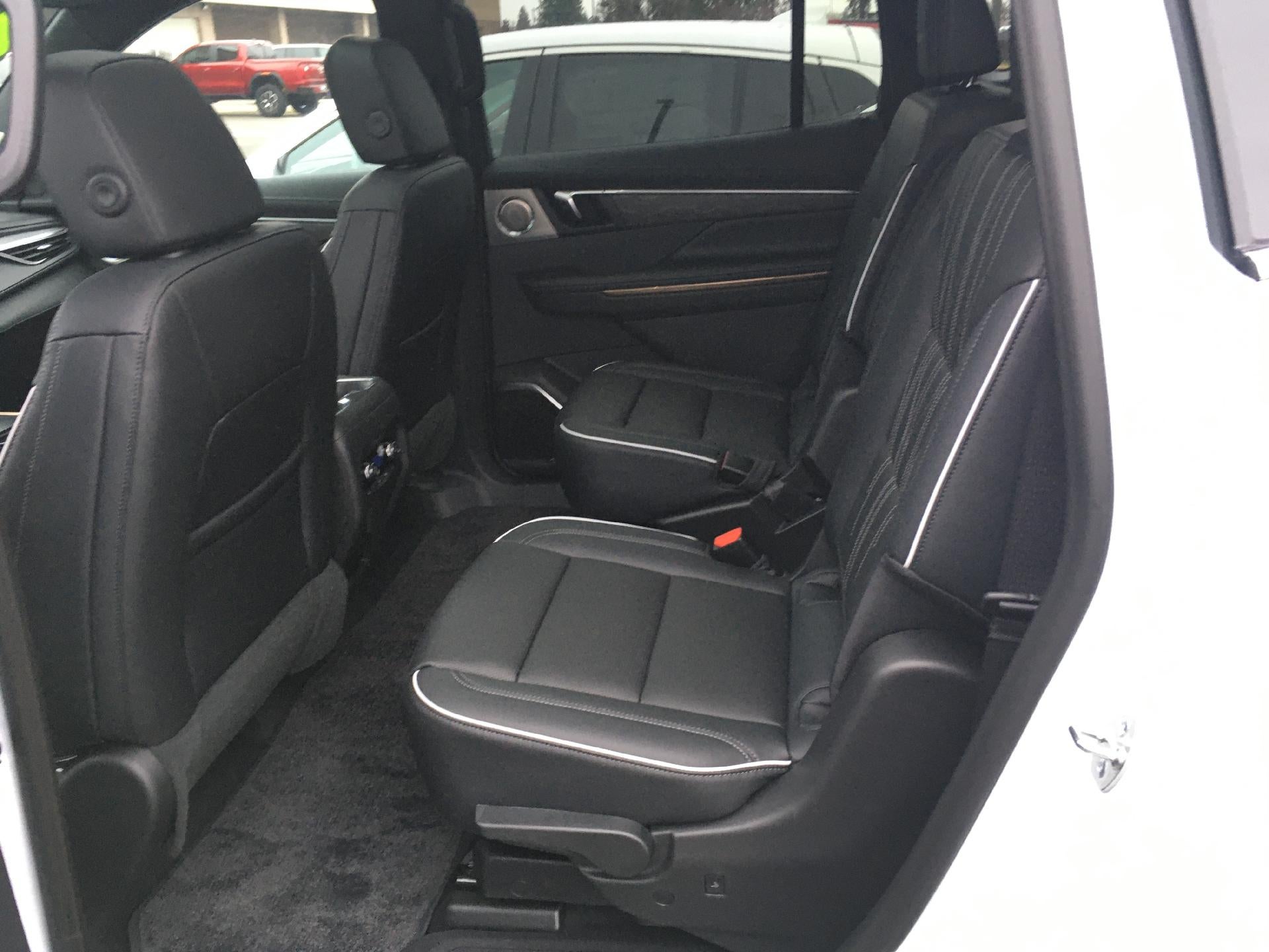 2026 Buick Enclave 4dr Avenir