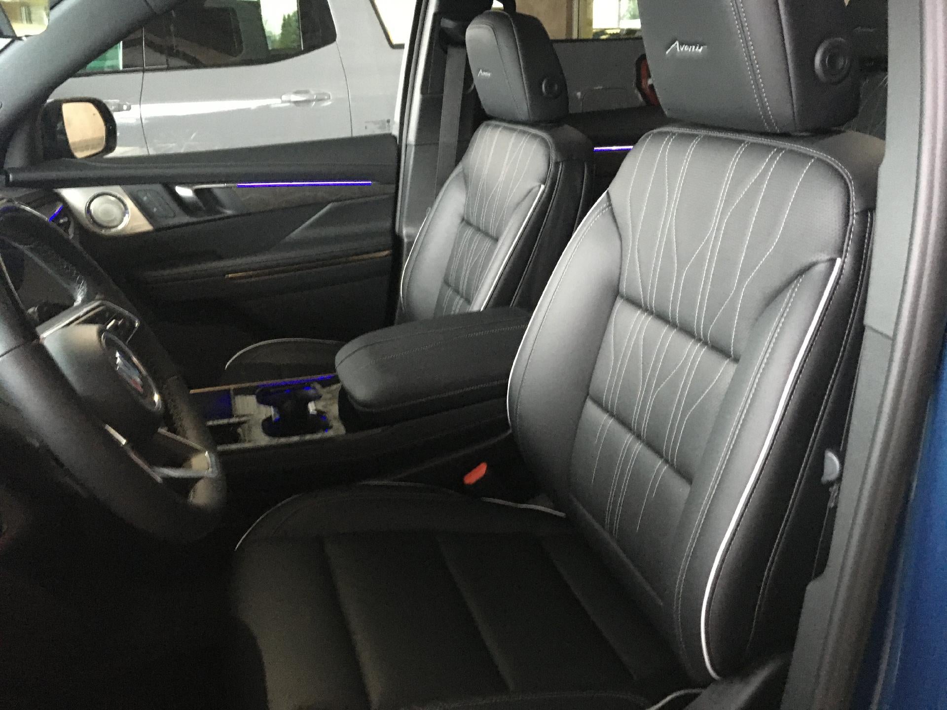 2026 Buick Enclave 4dr Avenir