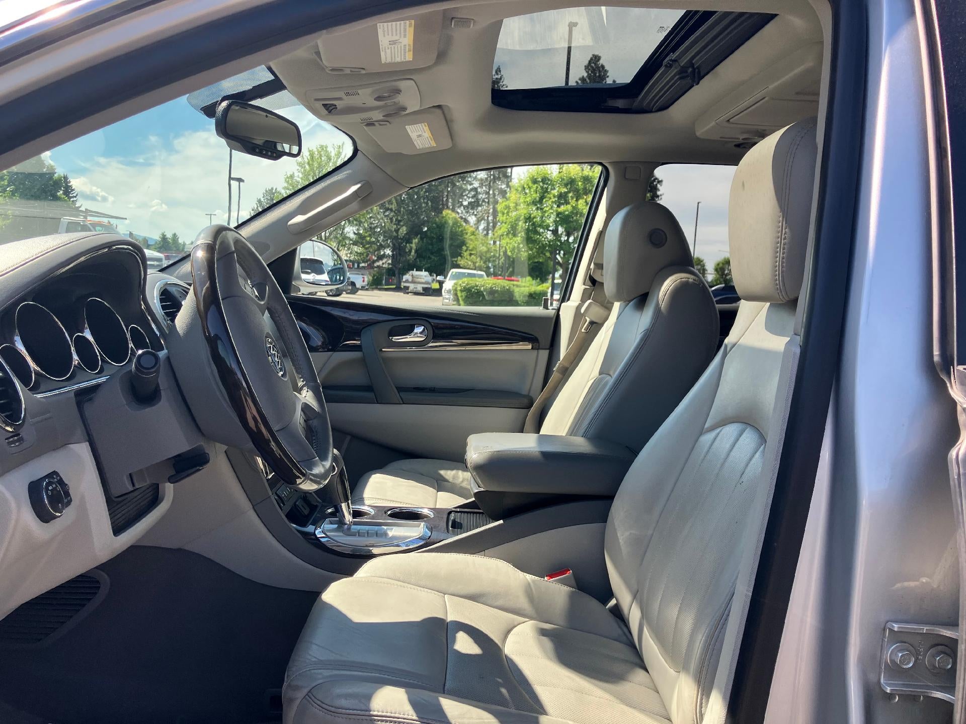 2017 Buick Enclave Leather Power Memory Lumbar Seat, Power Dual Moonroof, Navigation, Luxury Package