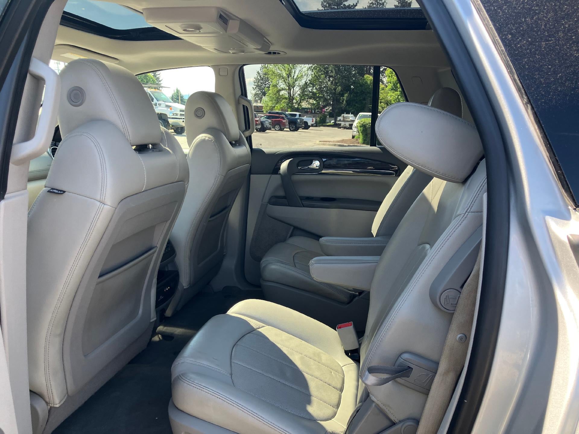2017 Buick Enclave Leather Power Memory Lumbar Seat, Power Dual Moonroof, Navigation, Luxury Package