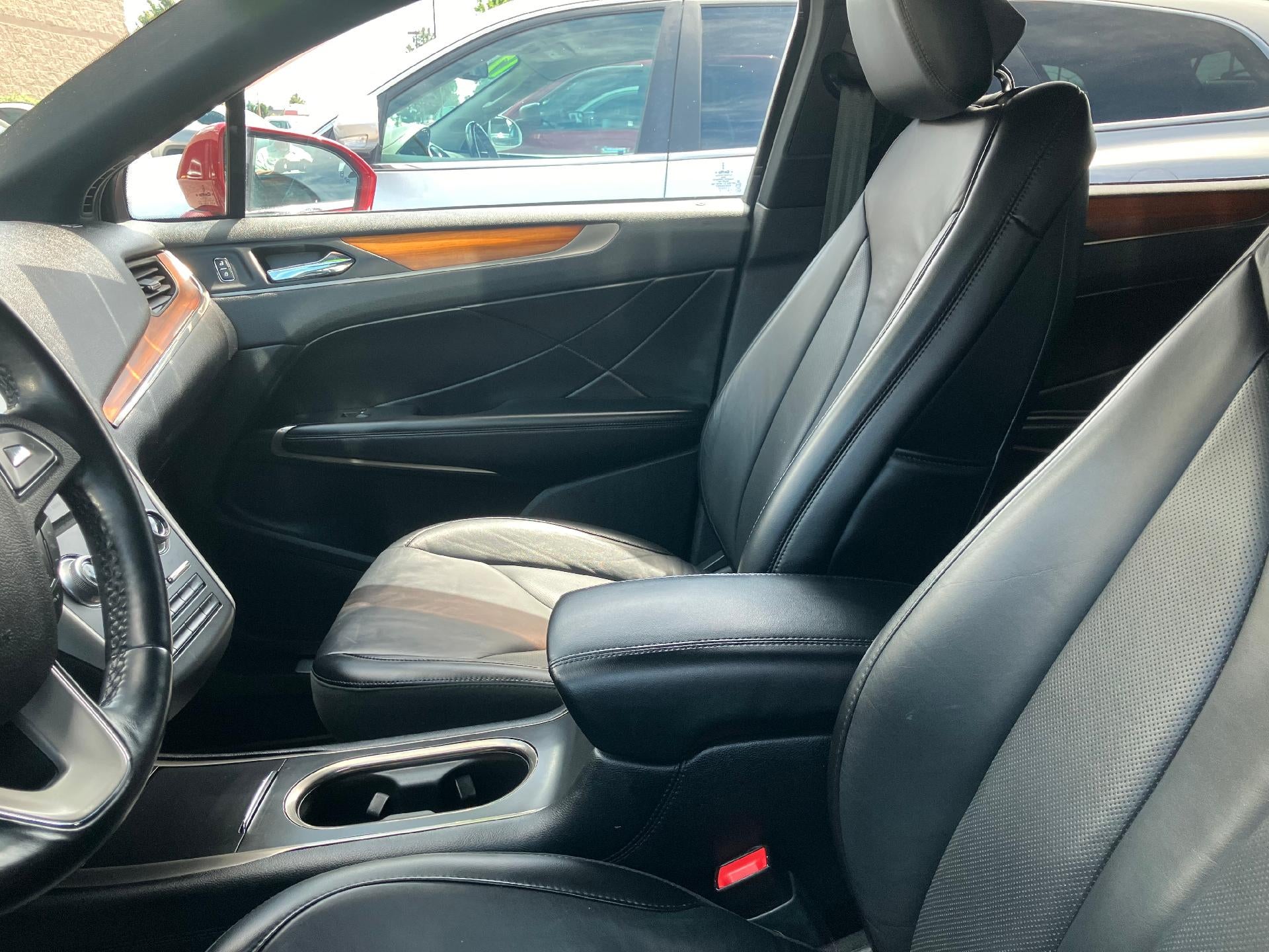 2018 Lincoln MKC Navigation, Memory Leather Heated Power Lumbar Seat, Back Up Camera