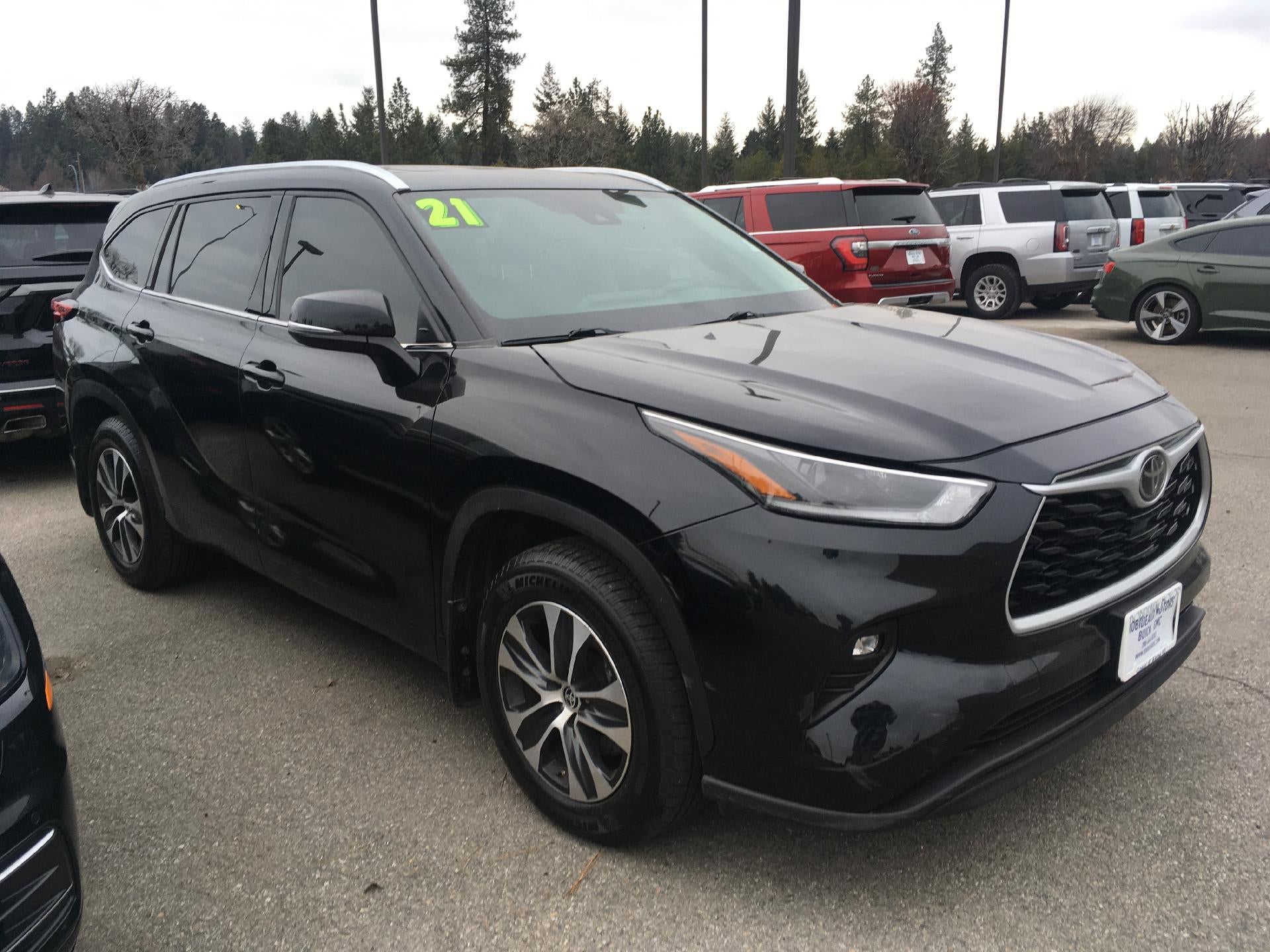 2021 Toyota Highlander XLE, Power Lumbar Heated Seat, Cruise Control, Back Up Camera