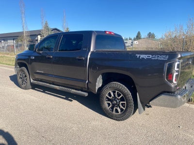 2015 Toyota Tundra 4WD Truck SR5, Cruise Control, Keyless Entry, Back Up Camera, Tonneau Cover
