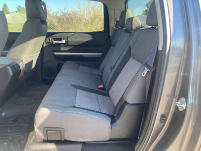 2015 Toyota Tundra 4WD Truck SR5, Cruise Control, Keyless Entry, Back Up Camera, Tonneau Cover