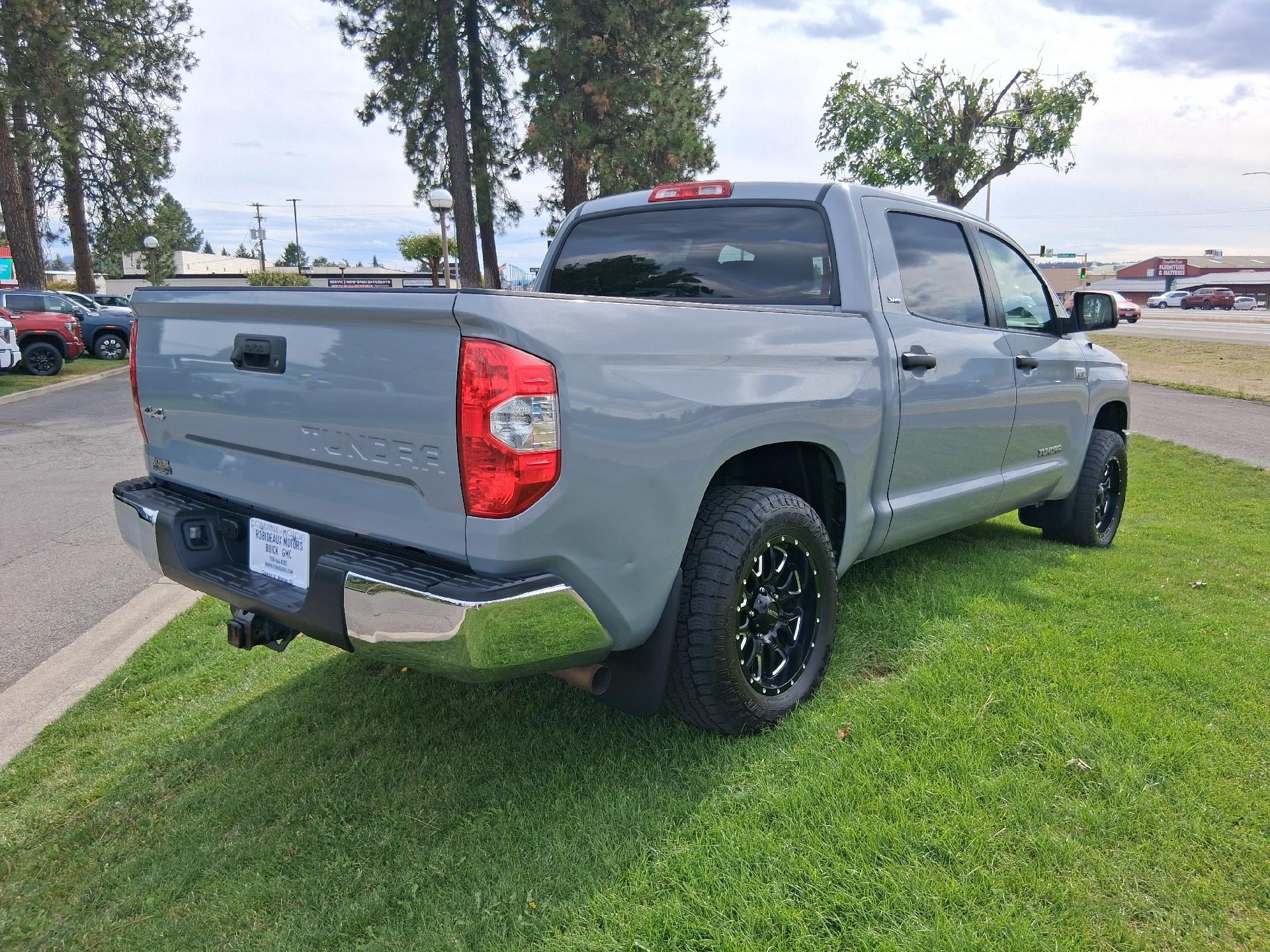 2019 Toyota Tundra 4WD SR5, Power Lumbar Seat, Cruise Control, Keyless Entry