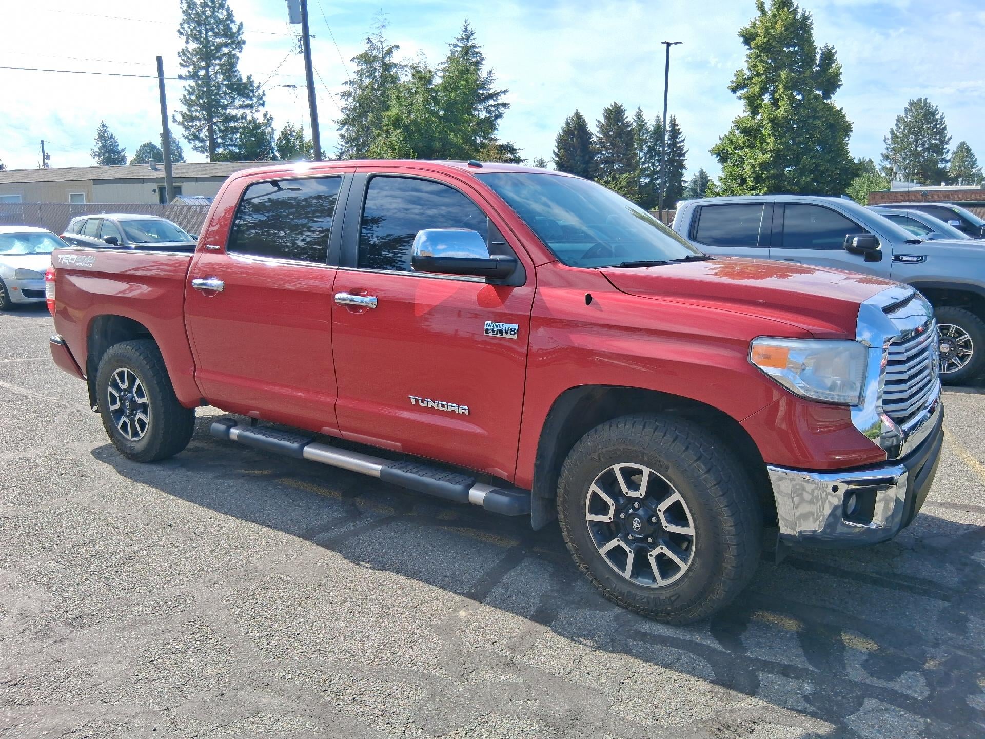 2017 Toyota Tundra 4WD Power Heated Seat, Navigation, Cruise Control