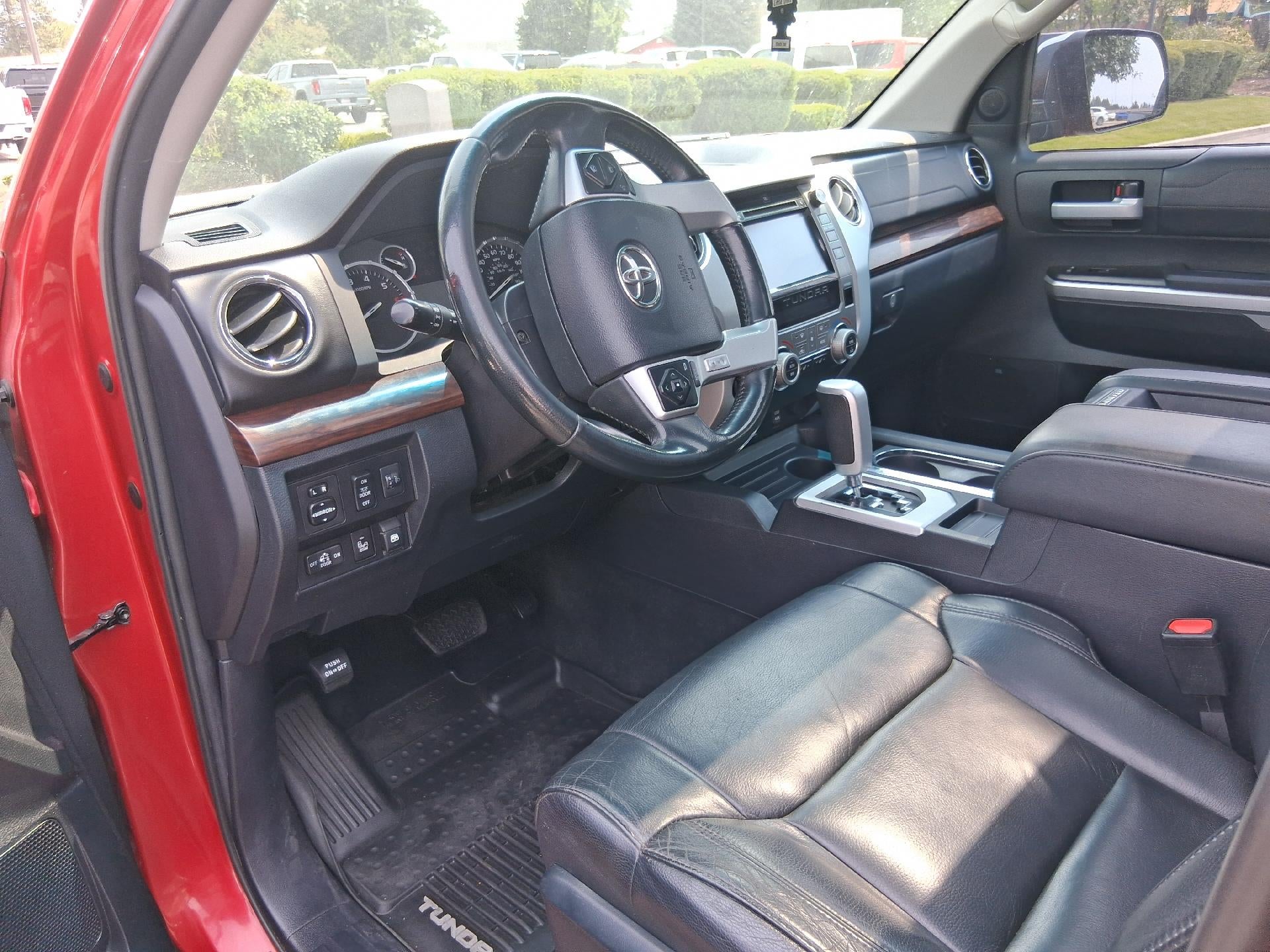 2017 Toyota Tundra 4WD Power Heated Seat, Navigation, Cruise Control