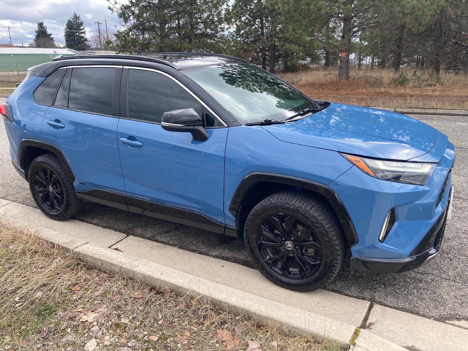 2022 Toyota RAV4 Hybrid XSE, Power Lumbar Heated Seat, Keyless Entry, Cruise Control, Panoramic Back Up Camera